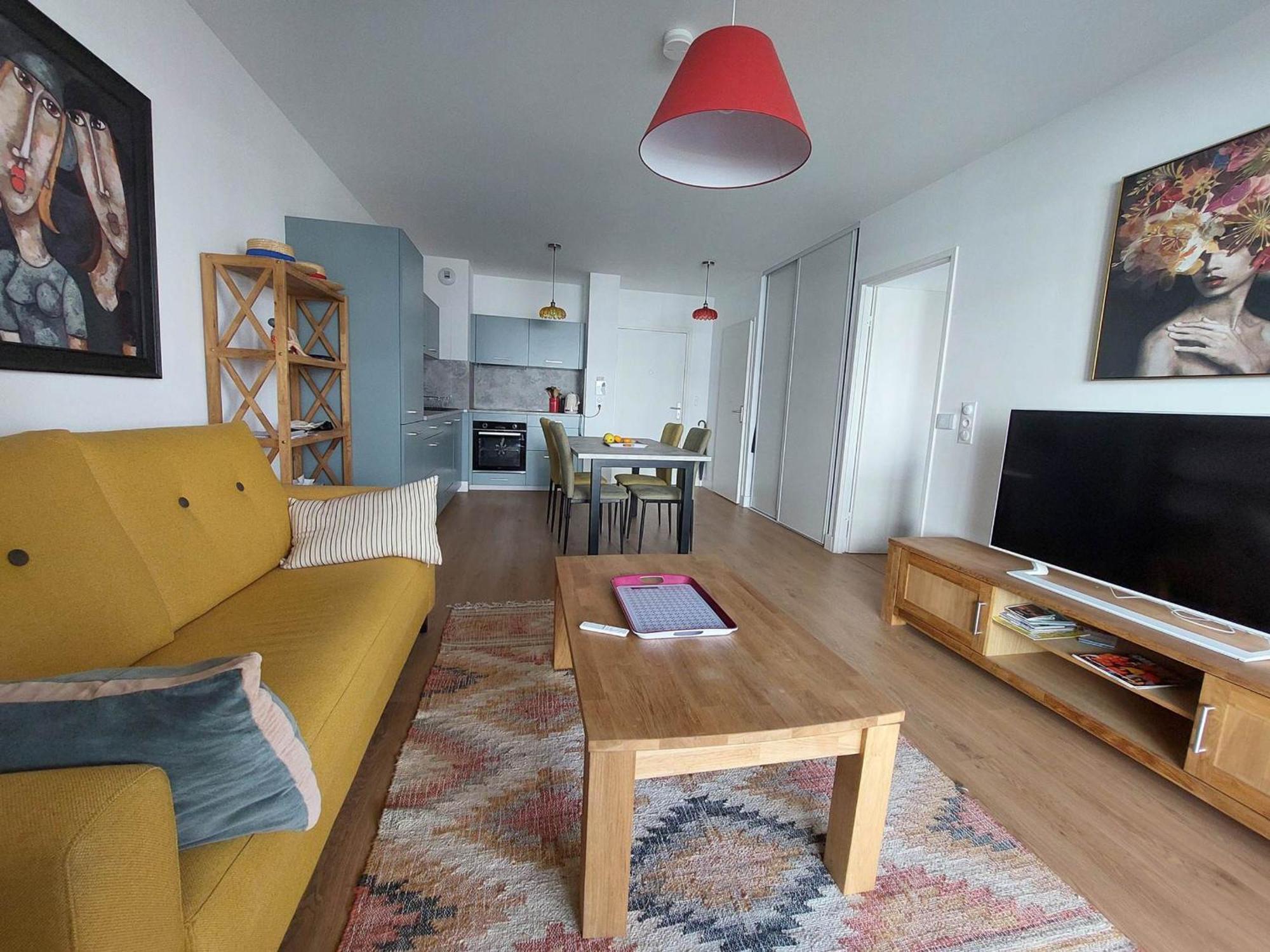 A 2 Pas De La Avec Parking A - Fr-1-550-90 Appartement Royan